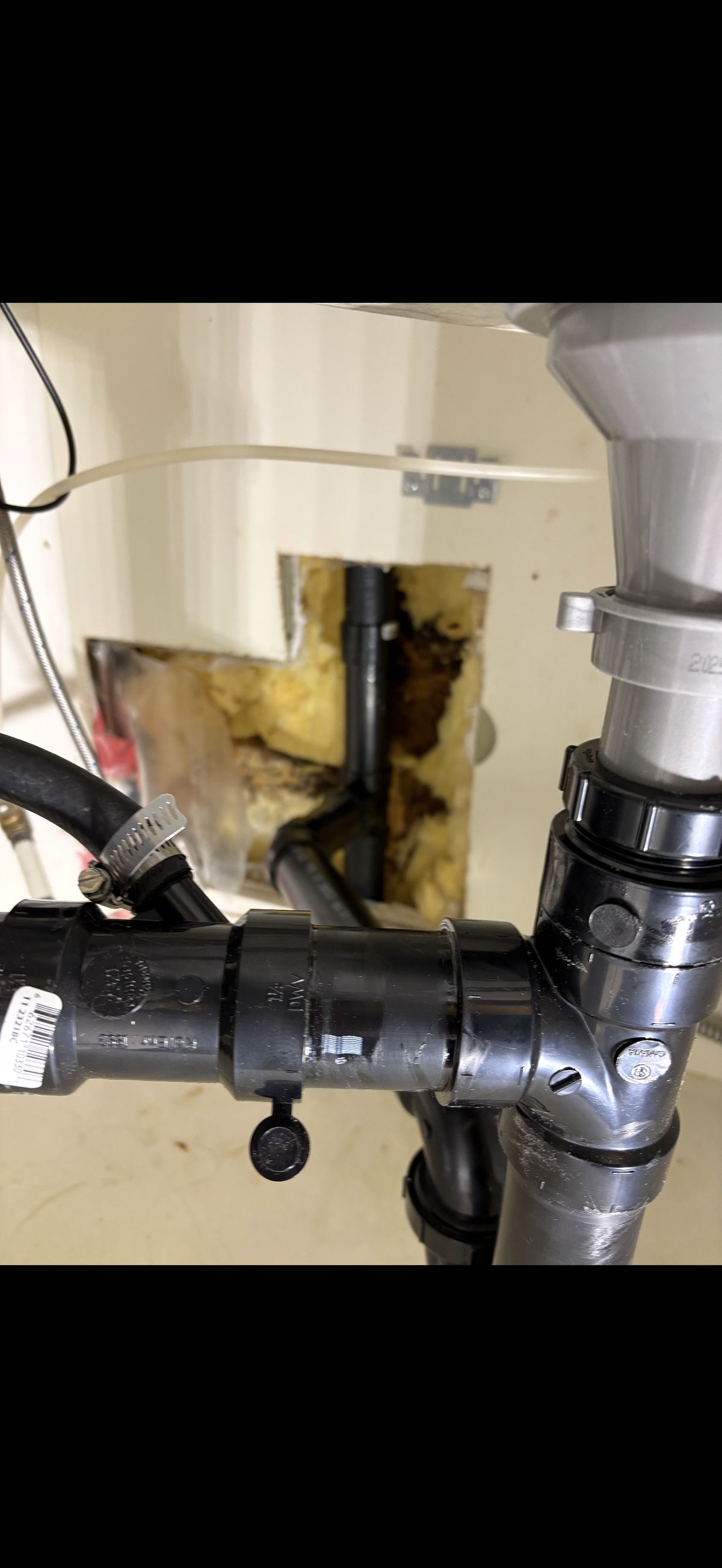 Under-sink plumbing