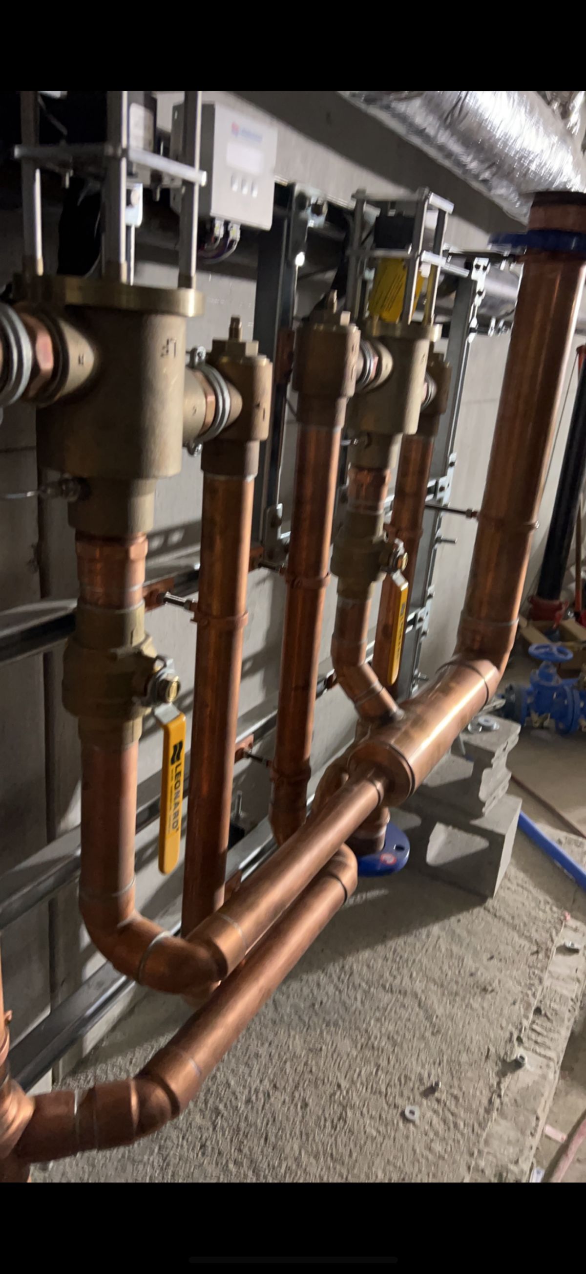 Copper pipe manifold commercial